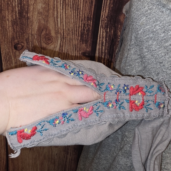 Free People Top Size L Gray/Multicolor Floral Embroidery - Picture 11 of 12